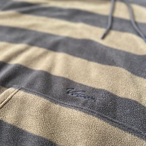 Volcom Large Volcom Throw Exeptions Pullover Hoodie - Fleece Green Striped - Picture 10 of 13